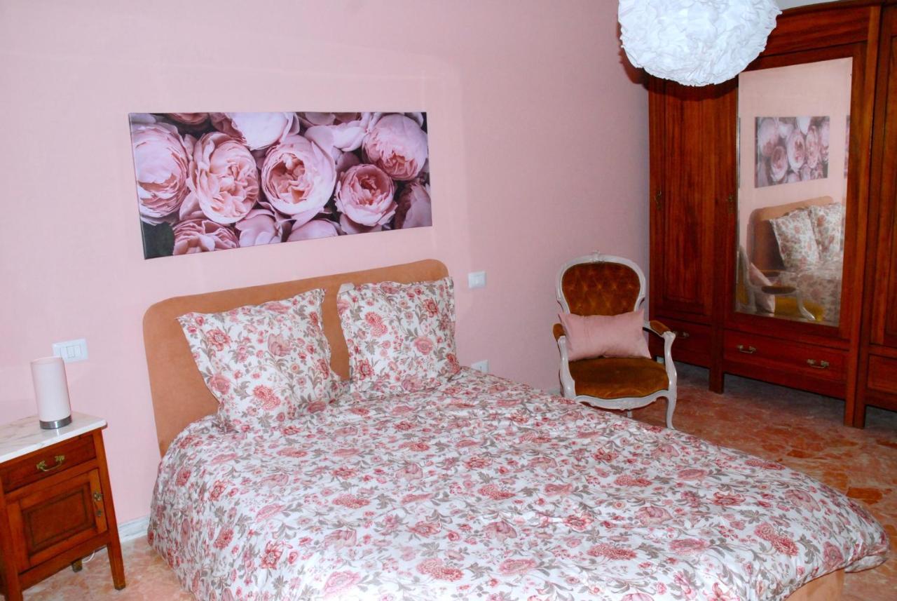 Casa Paolina Nel Centro Di Bracciano 빌라 외부 사진